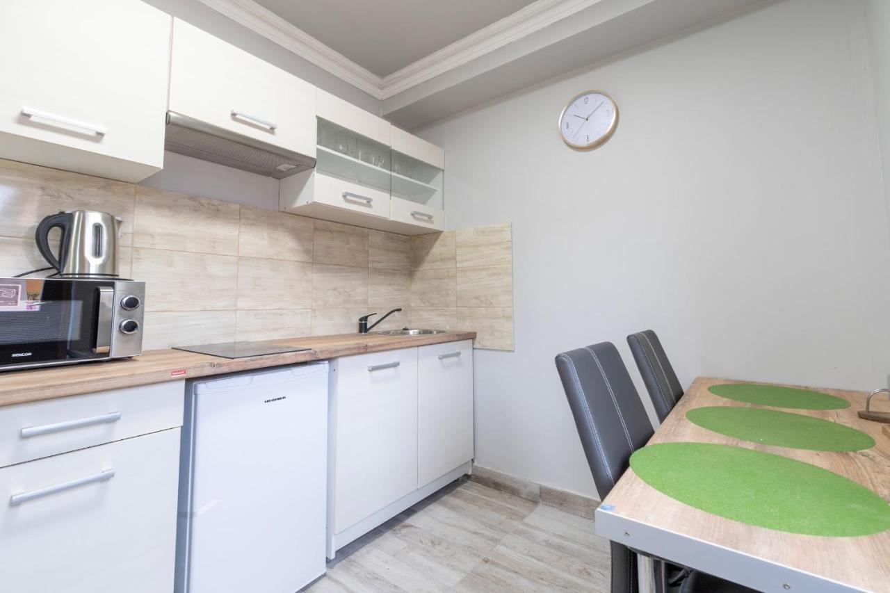 Ivanhoe Apartman Apartamento Nyírbátor Exterior foto